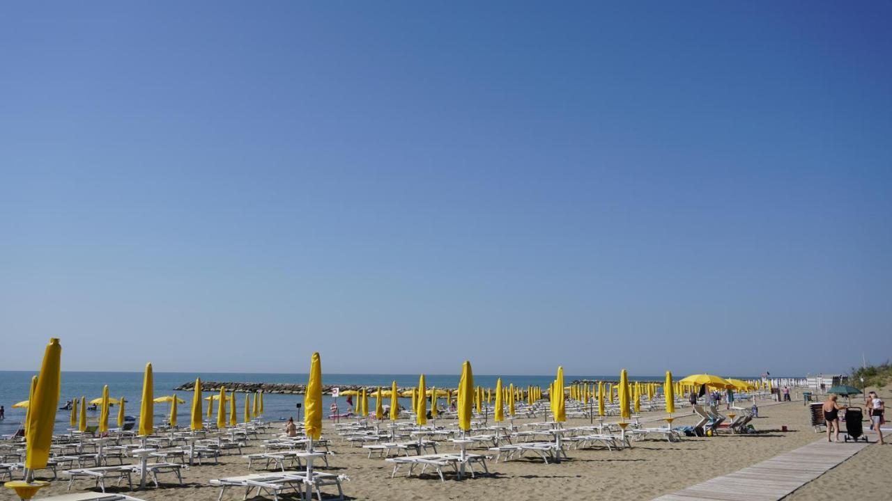 Portofelice Camping Village Эраклея-Маре Экстерьер фото